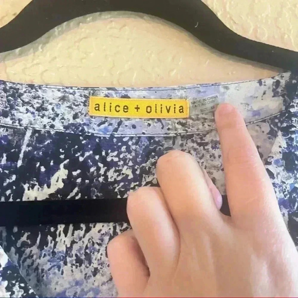 Alice + Olivia Silk Batwing Blouse - Picture 3 of 6
